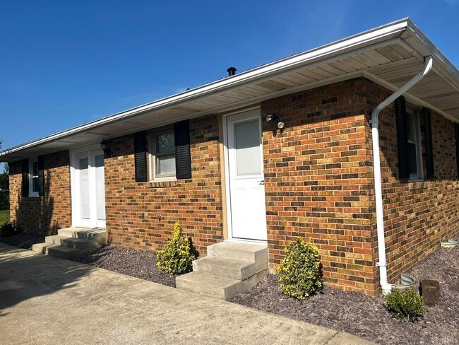 4933 Richmond Dr