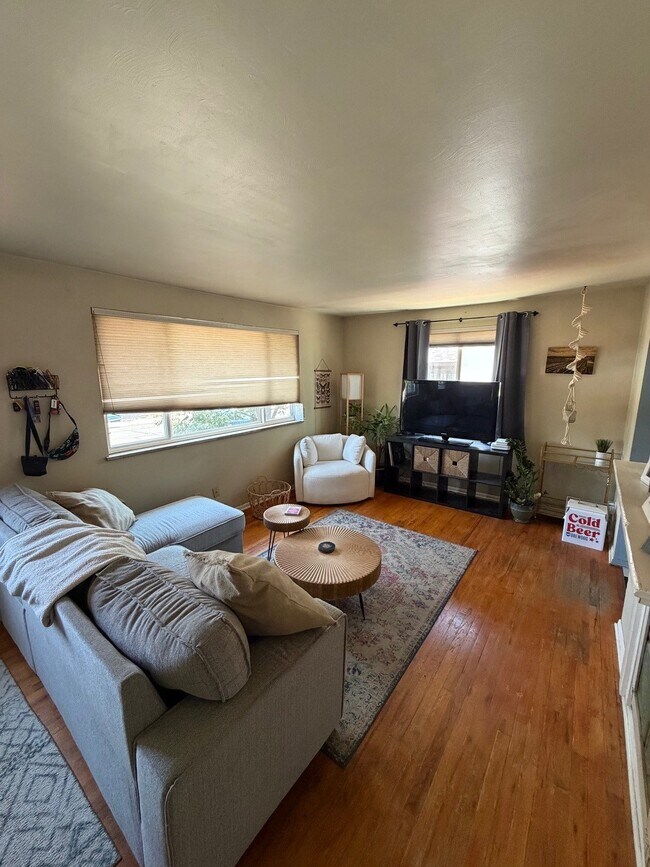 Photo - 2835 Eaton St