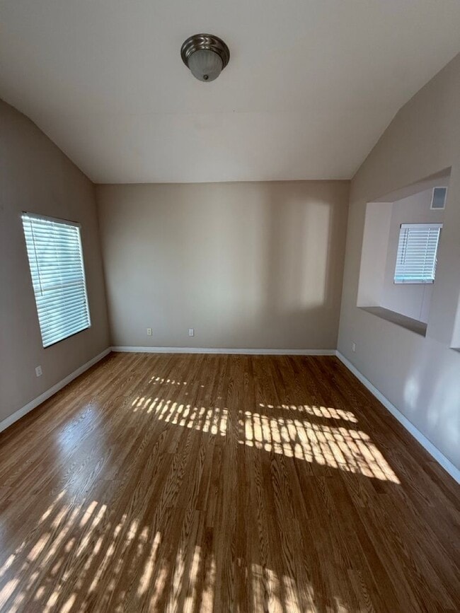 Photo - Spacious 5-Bedroom, 2-Bathroom Home in Southwest Bakersfield