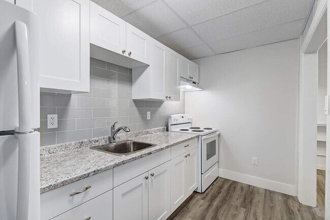 Photo - Linden Manor