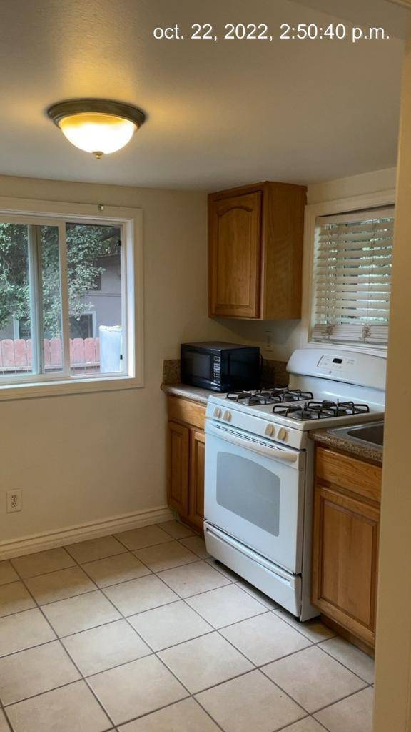 Photo - 818 E Rte 66