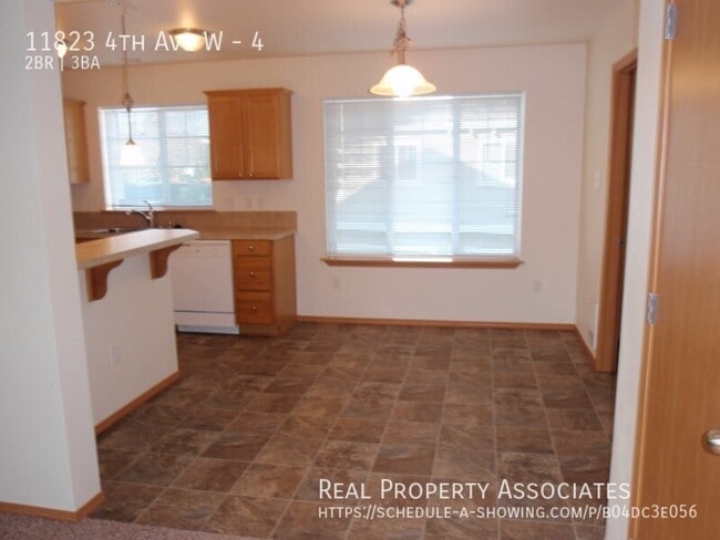 Photo - 11823 4th Ave W