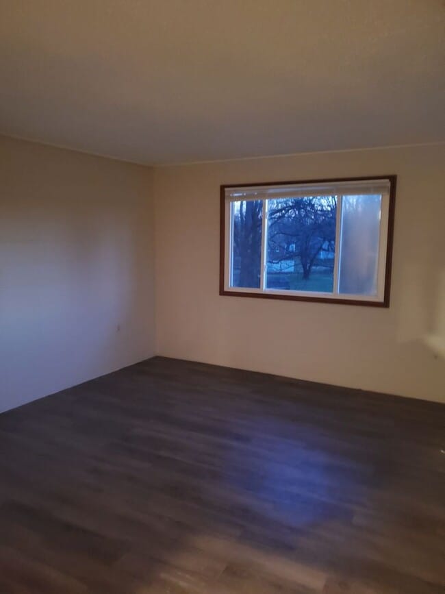 413 1/2 21st Pl Ct.