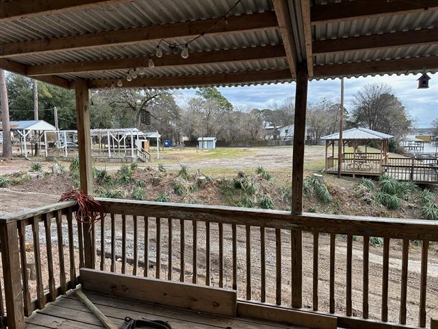 Photo - 16729 Malibu Dr