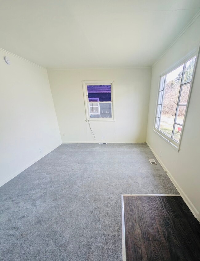 Photo - 2513 Lester St