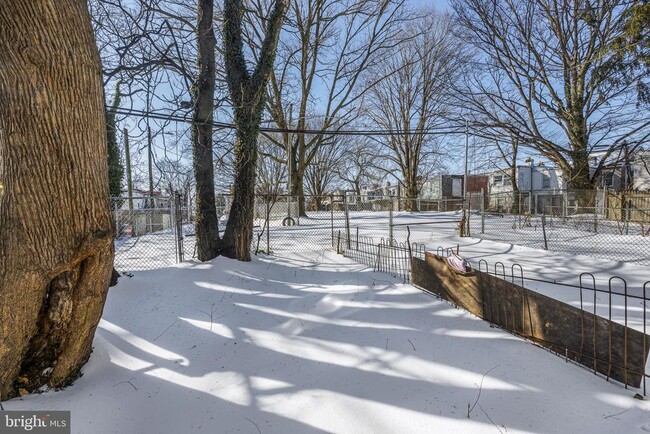 Photo - 1402 W 3rd St