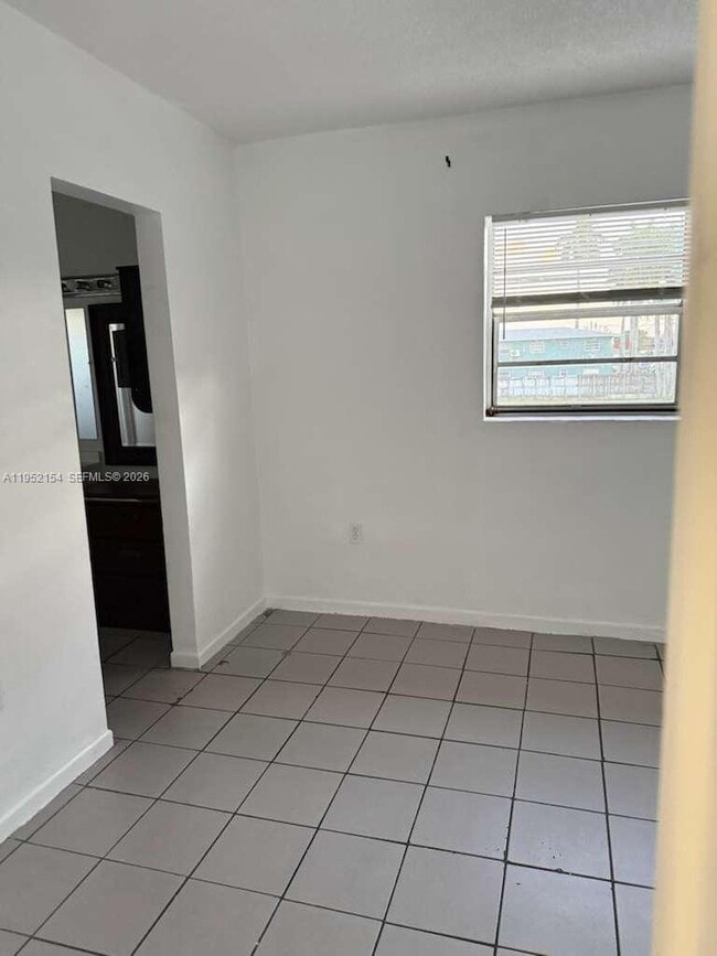 Photo - 4495 NW 9th St Unidad 105