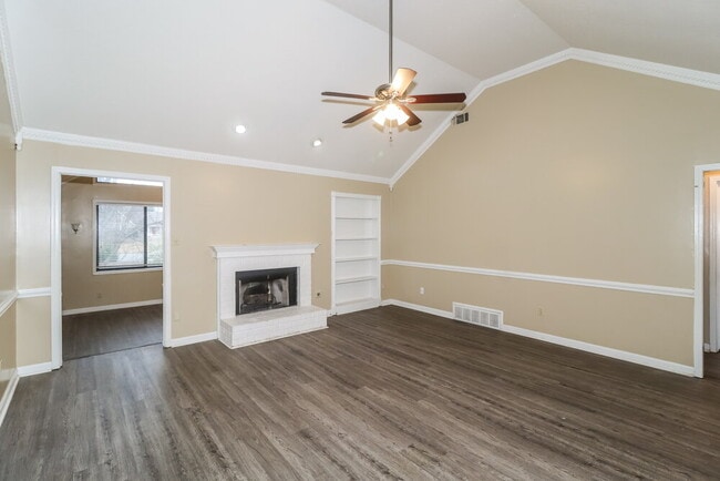 Photo - 928 Lycomedes Cove