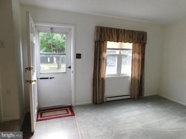 Photo - 205 Moore Dr