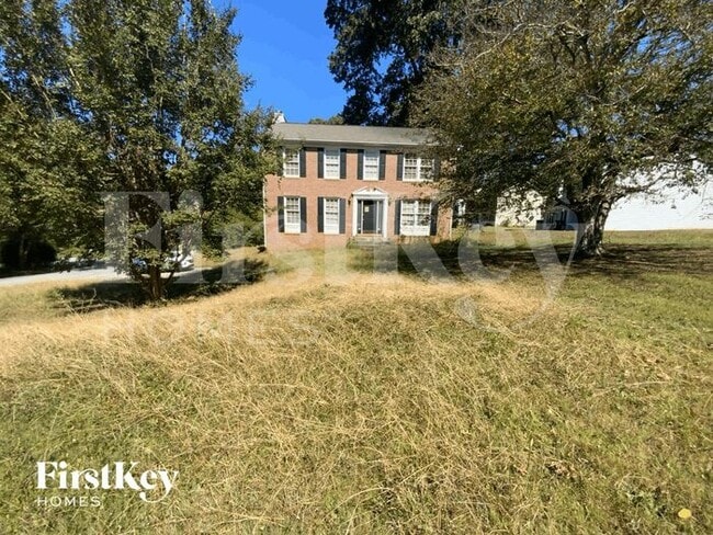 Building Photo - 1877 Wedgewood Dr