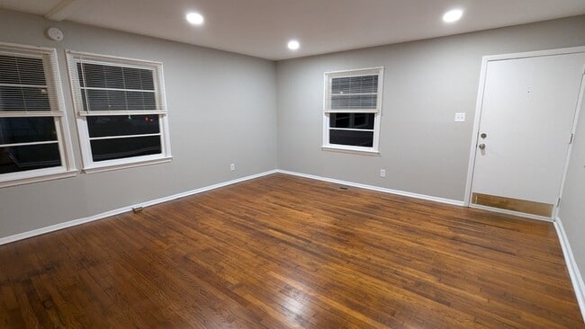 Photo - 3100 Highland Dr SE