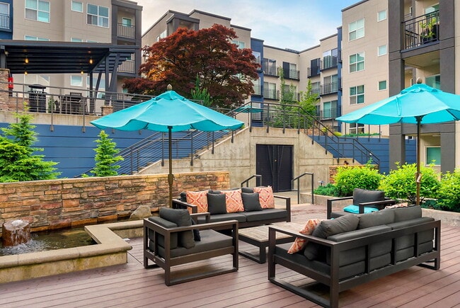 Photo - Ellington at Bellevue