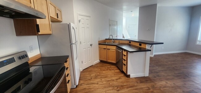 Photo - 1111 Biehl Dr