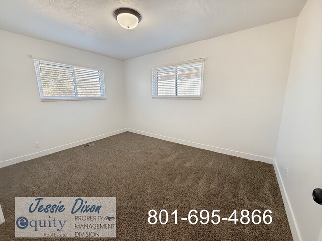 Photo - 586 E 4300 S St