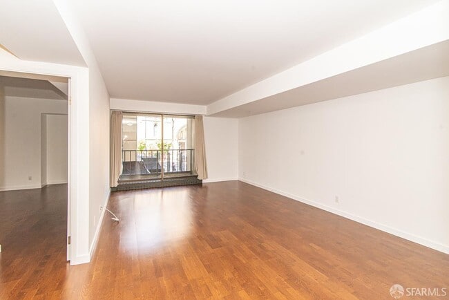 Photo - 1177 California St