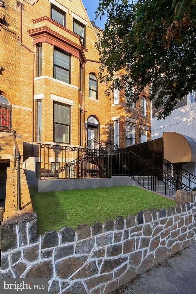 Building Photo - 211 Florida Ave NW Unit 3