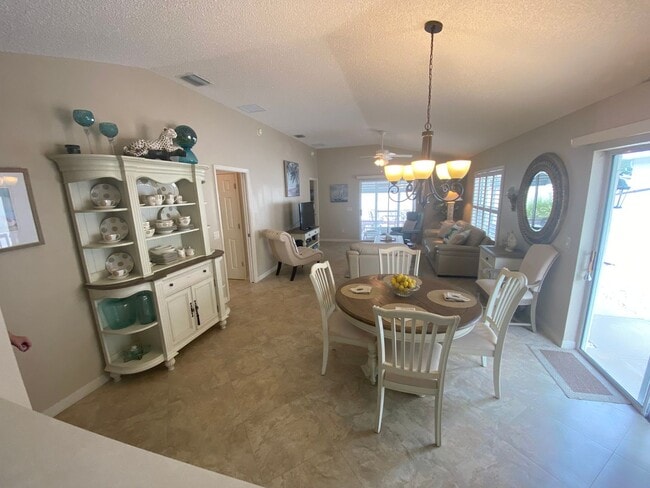 Photo - Beautiful Fully Furnished, SEASONAL RENTAL...