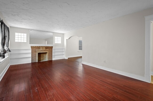 Photo - 246 Louisa Ave