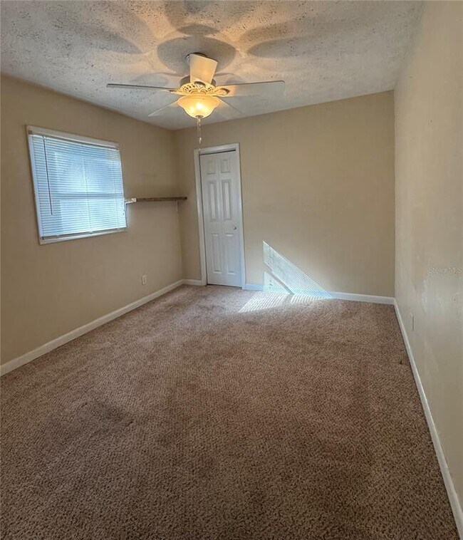 Photo - 22368 Panorama St