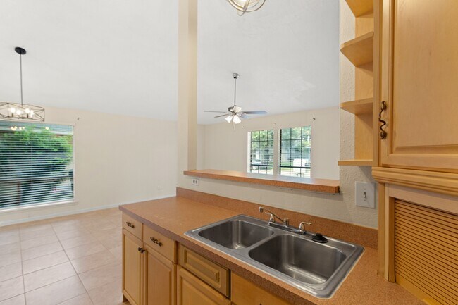 Photo - 5216 Beaverbrook Dr