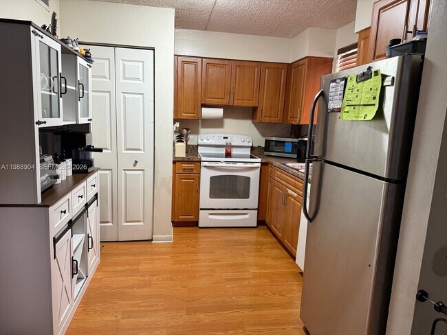 Photo - 6195 NW 186th St Unit 211