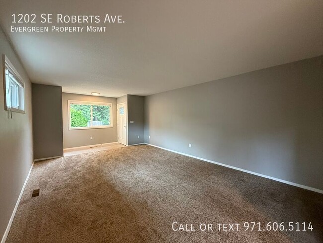 Photo - 1202 SE Roberts Ave