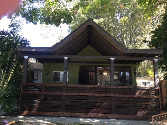 Photo - 3016 Court St Unidad 3016ACourtst.