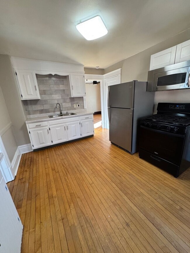 Photo - 1657 5th Ave Unit #2