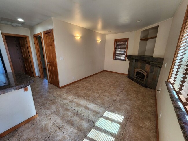 Photo - 252 - Yaho Duplex Unit Yaho A - Above Garage