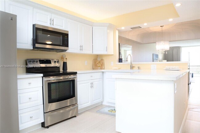 Photo - 23099 Barwood Ln N Unit 304