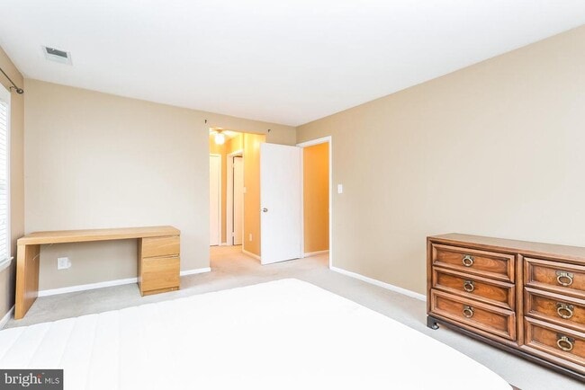 Photo - 306 Trinity Ct Unit 5