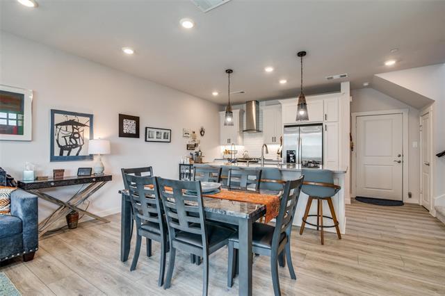 Photo - 616 Laurel Ln