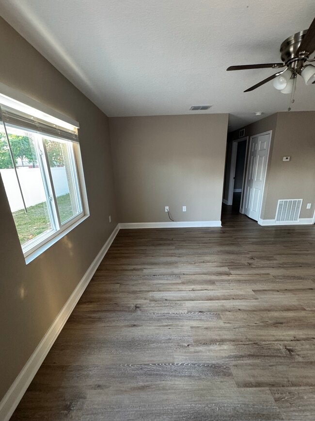 Photo - 1149 Sycamore St Unit 1149