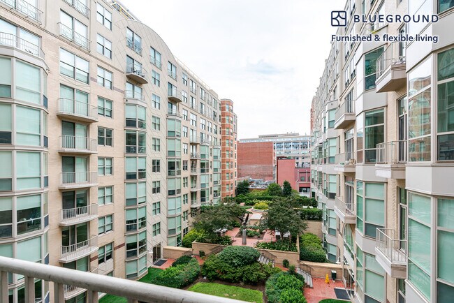 Photo - 425 8th St NW Unidad SI FL6-ID1253