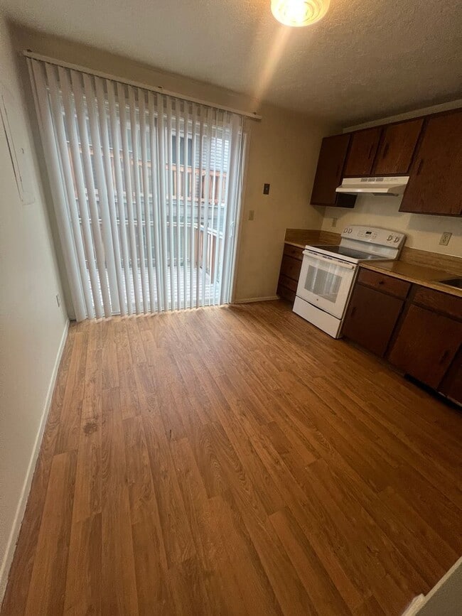 Photo - 423 E Dunn St Unit 423 E Dunn # 2