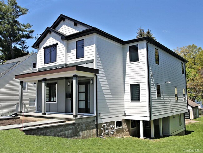 Building Photo - 23 Hudson Ave Unit #1