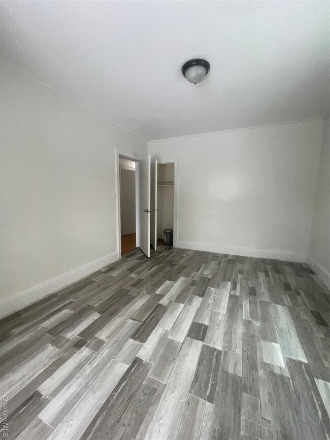 Photo - 216-33 118th Ave