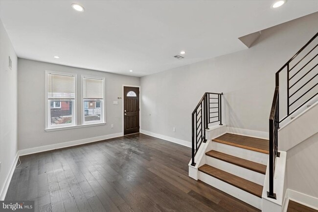 Building Photo - 2609 Wilder St Rental