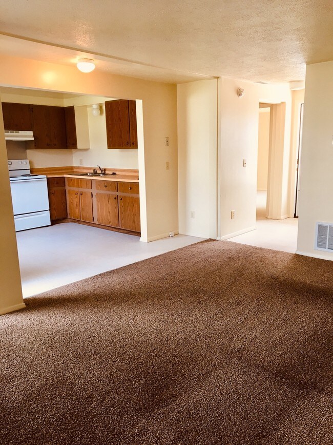 Bangor Downs Apartments Bay City, MI