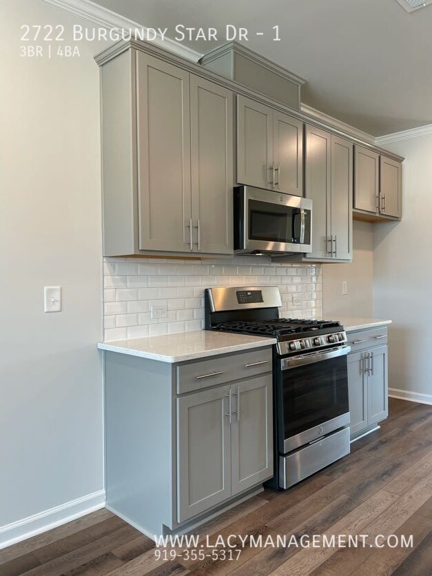 Photo - 2722 Burgundy St