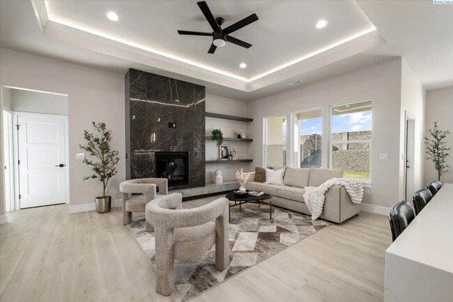 Photo - Modern 4-Bedroom Home in Desirable Richland