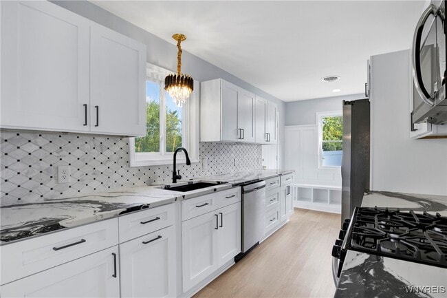 Photo - 28 Campus Dr W