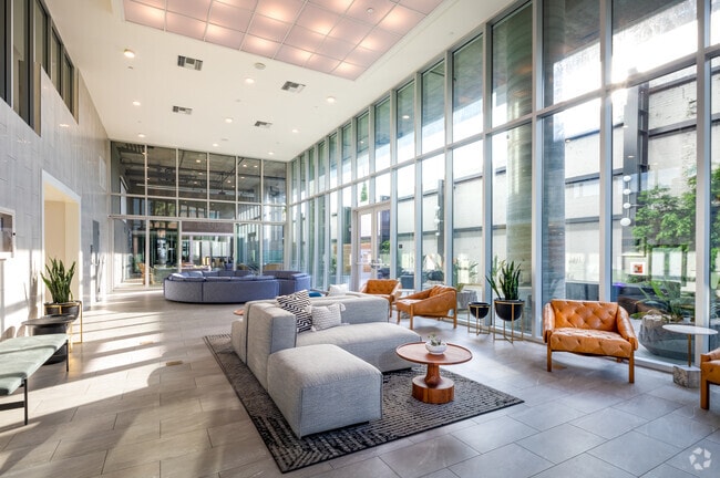 Photo - Fusion Hollywood