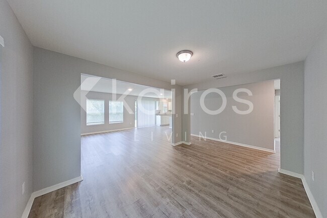 1124 Ware Ave