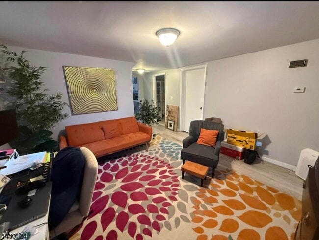 Photo - 425 Greylock Pkwy Unit 3