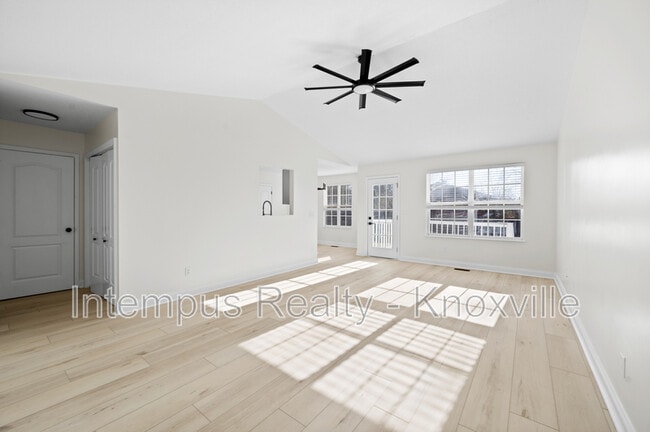 Photo - 7411 Cascade Meadows Way