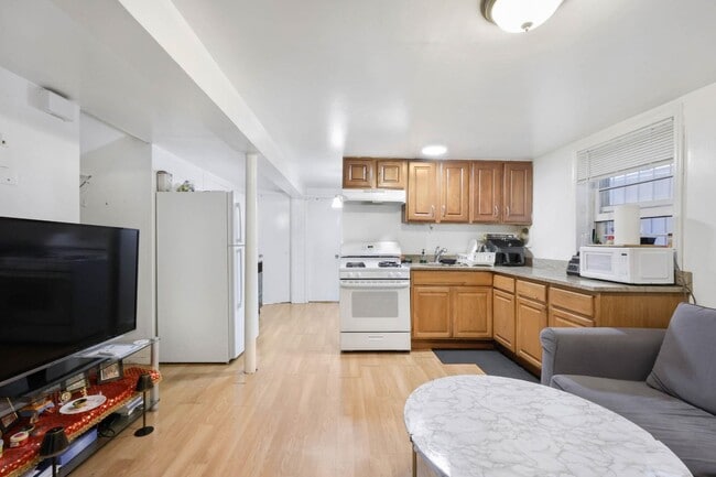 Photo - 425 Manila Ave Unit #1