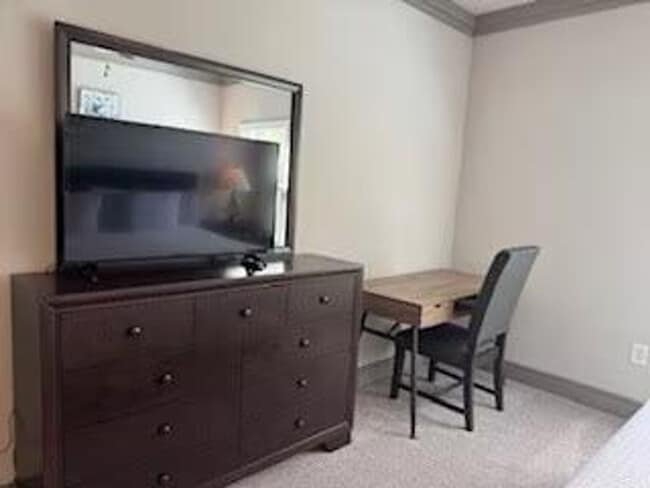 Building Photo - 300 Venue Wy Unit ID1470267P