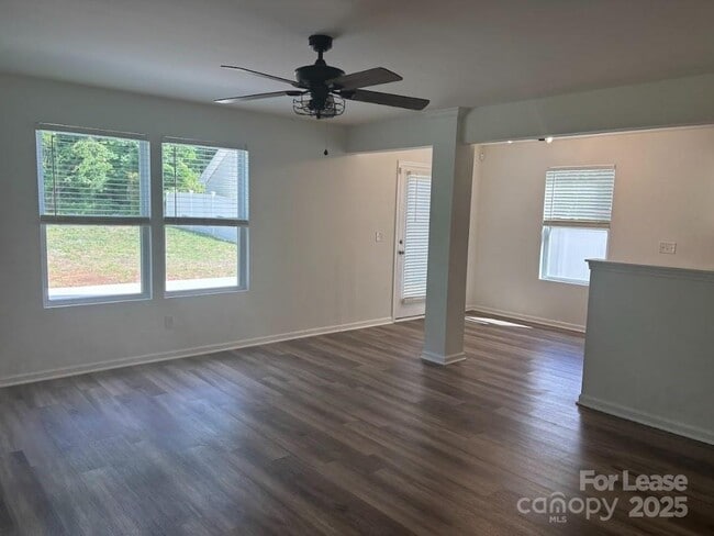 Photo - 3220 Capitol Dr