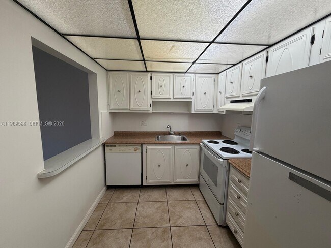 Photo - 253 S Cypress Rd Unit 214